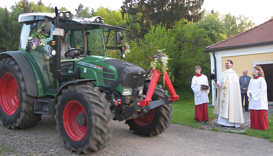 Fahrzeugsegnung in Hetzenbach